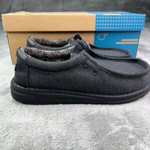 Hey Dude Wally Basic Black‎ Slip On Casual Shoes 40050-001 Youth Size Y2
